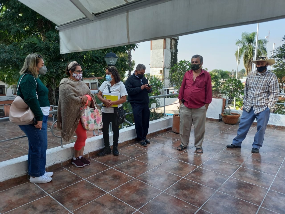 Demandan jubilados capitalinos pago inmediato de quincena y aguinaldo