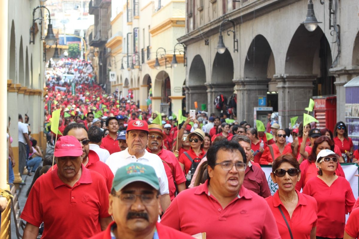 Marchan ONG en contingente “independiente”