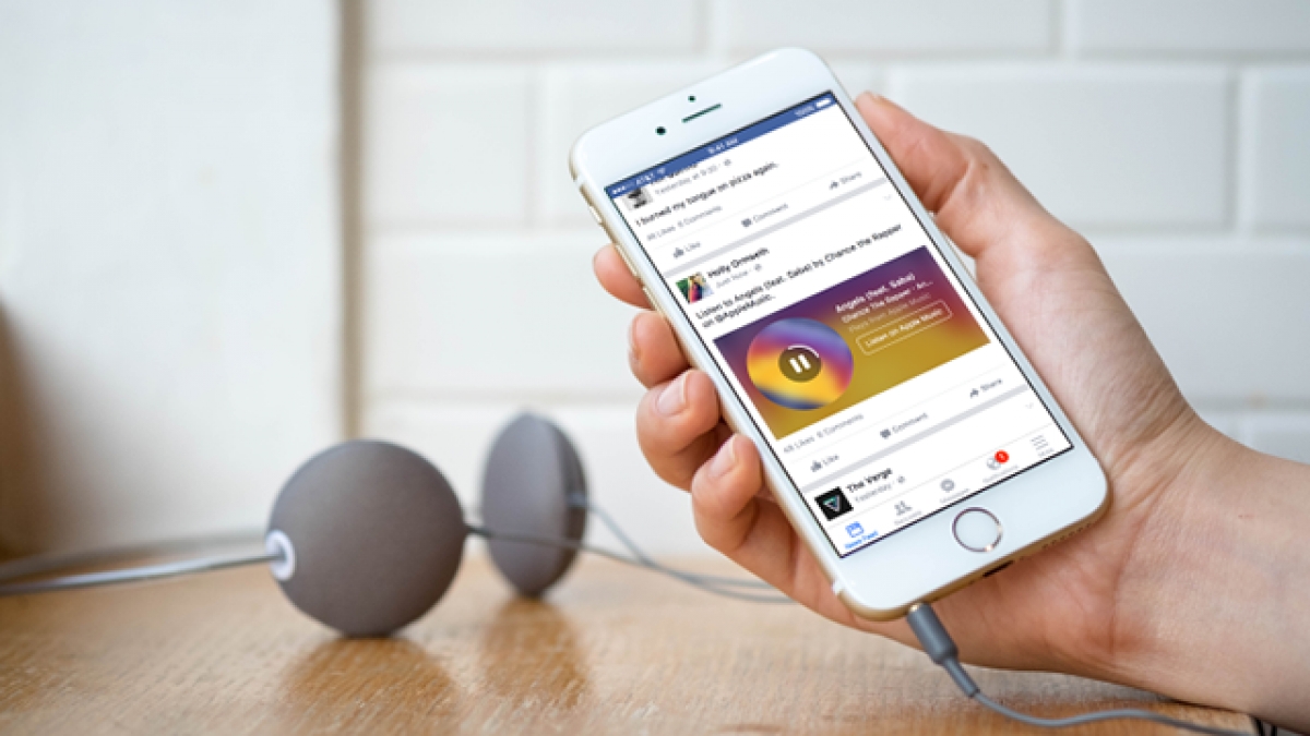 Facebook a la caza de videos con música que infrinja copyright