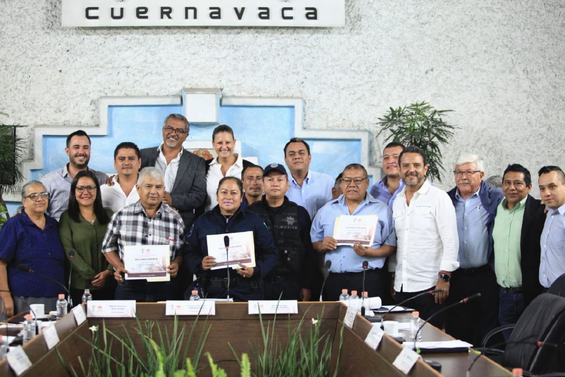 Acuerda cabildo de Cuernavaca cero permisos o licencias de funcionamiento para negocios del giro rojo