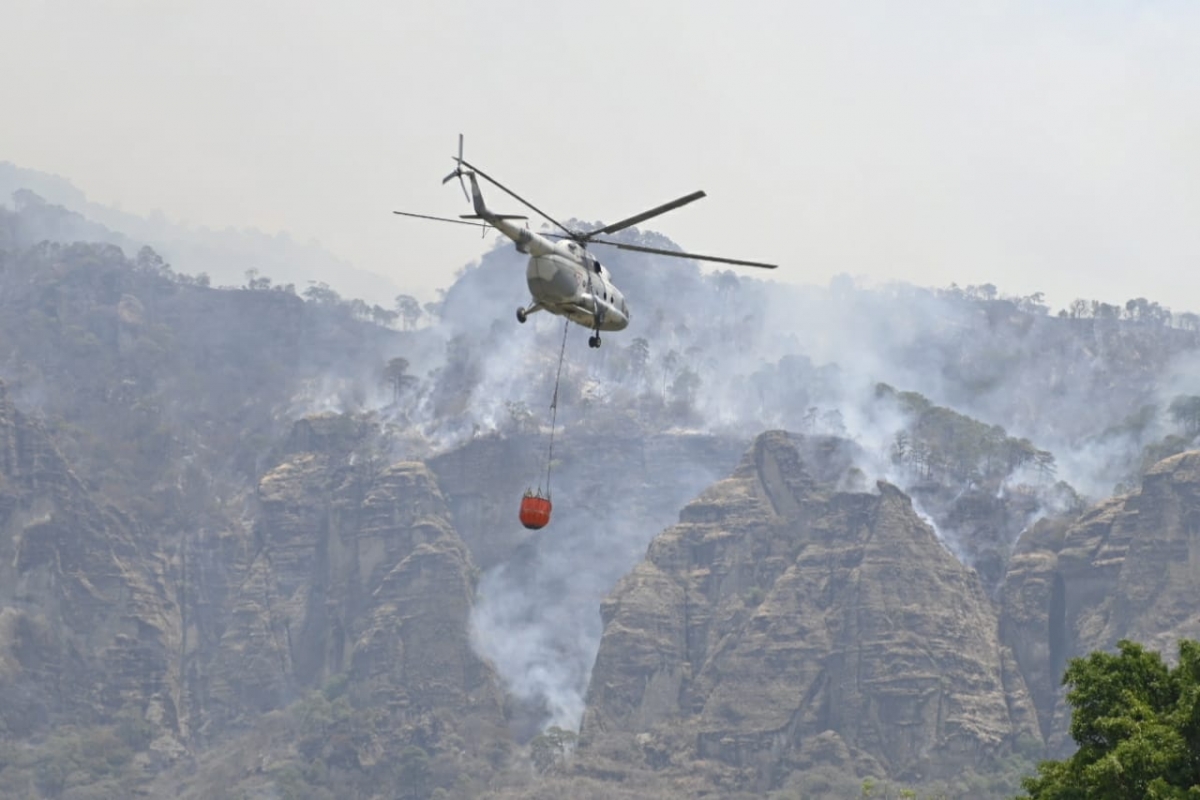 Continúan labores en incendio forestal en paraje 'Malinalapa'