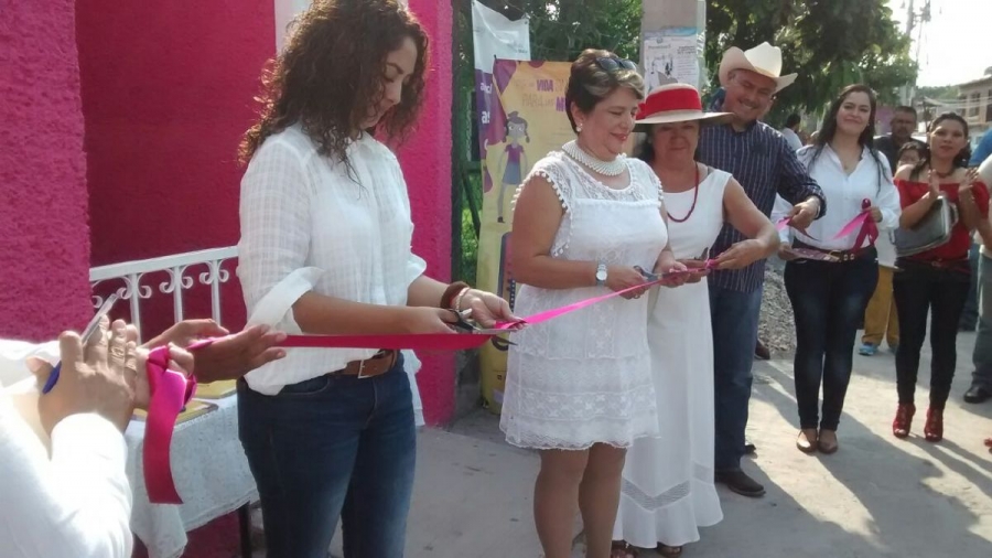 Ponen en marcha el Centro para el Desarrollo de las Mujeres en la zona poniente