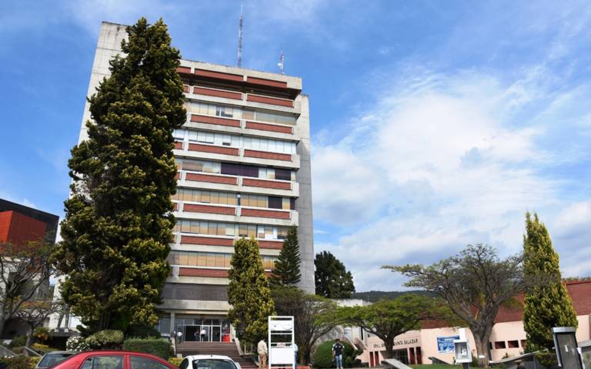 Reciben académicos la oferta salarial de Rectoría