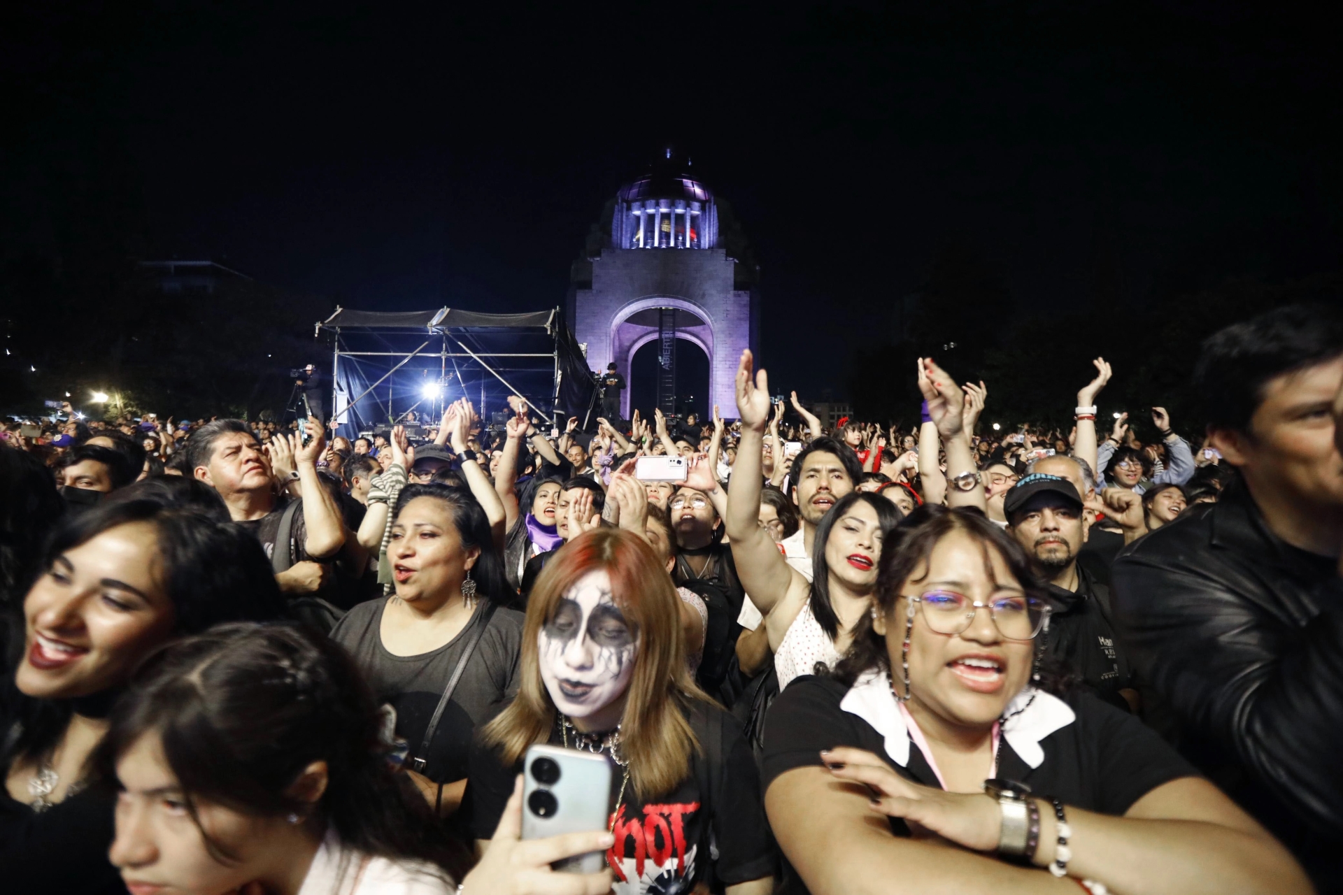 "Sirenas al ataque": homenaje a las mujeres del rock en México