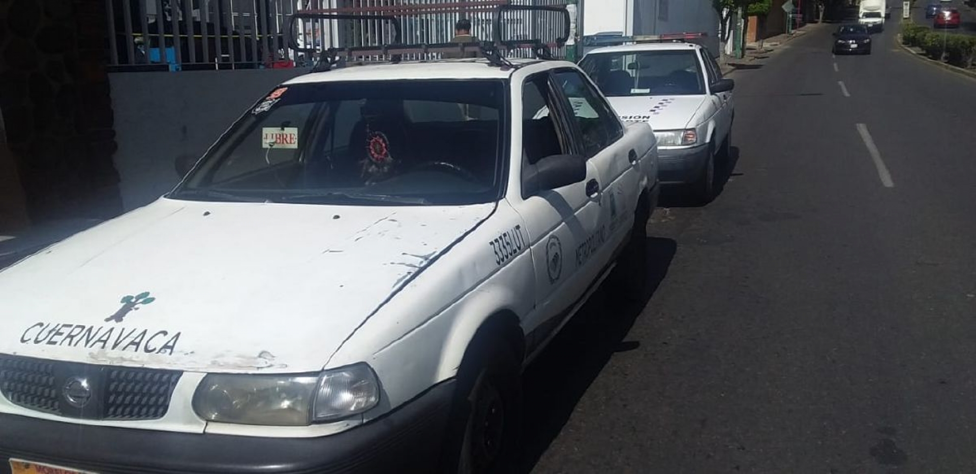 Instan a taxistas a no dar servicio en colonias con altos contagios