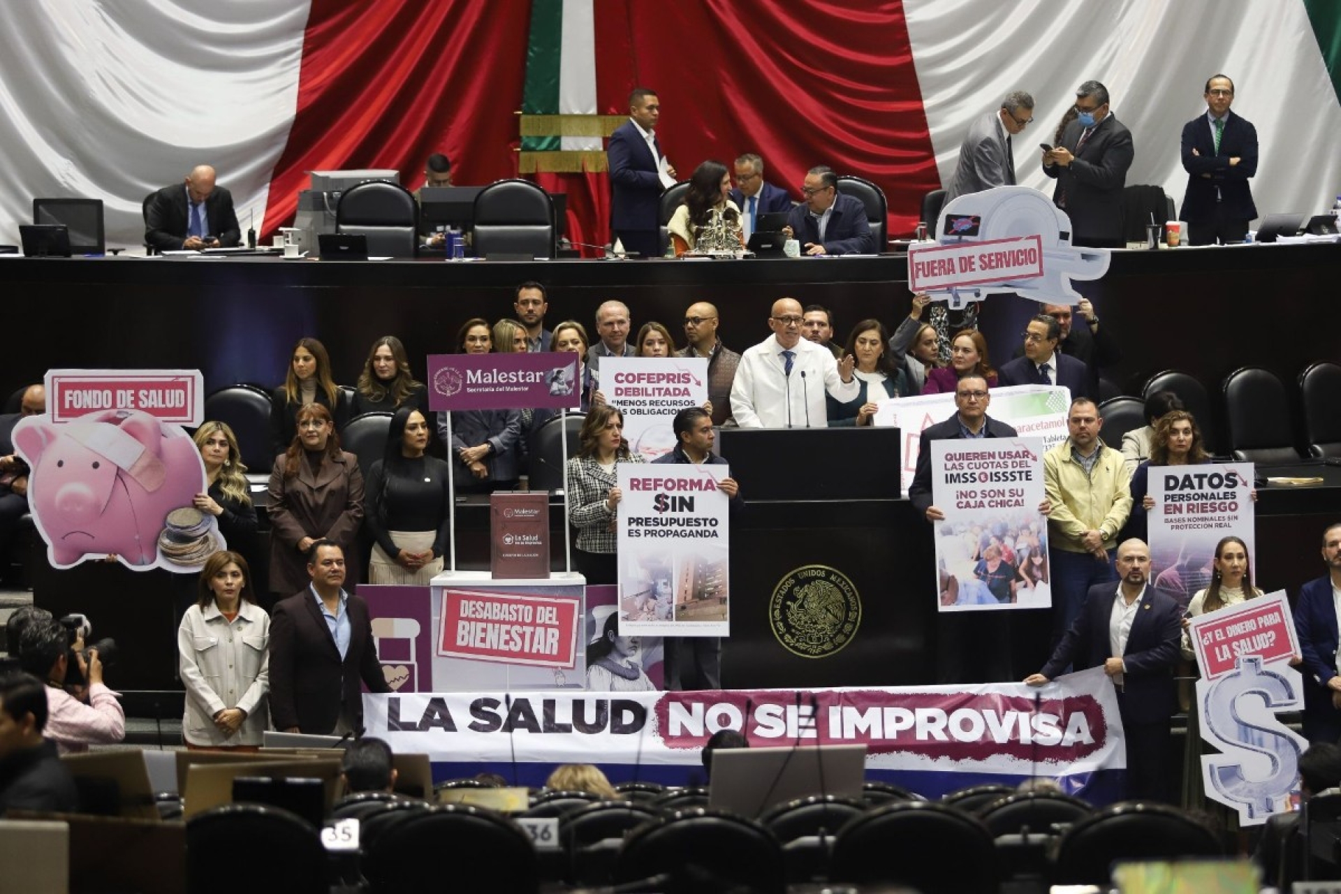 Aprueban reforma que prohíbe vapeadores y cigarrillos electrónicos en México