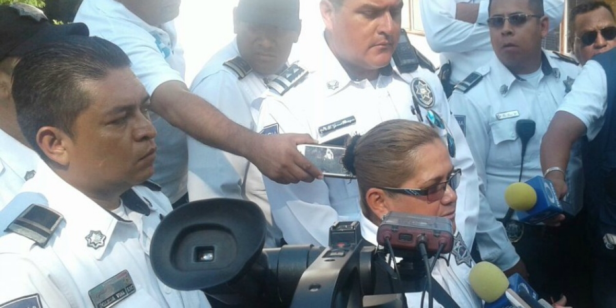 Protestan policías viales en el Ayuntamiento de Cuernavaca