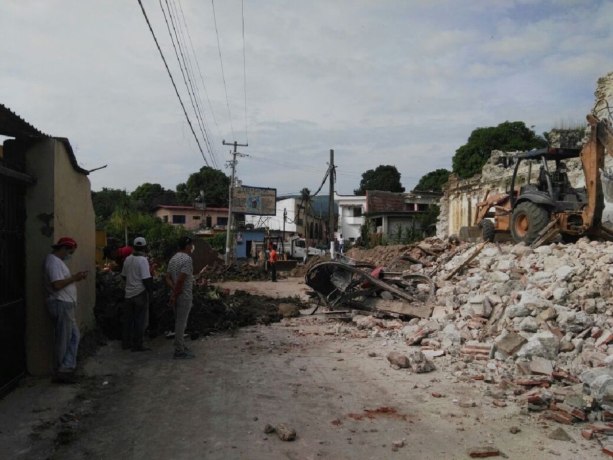 Incertidumbre y zozobra entre pobladores del poniente tras el sismo