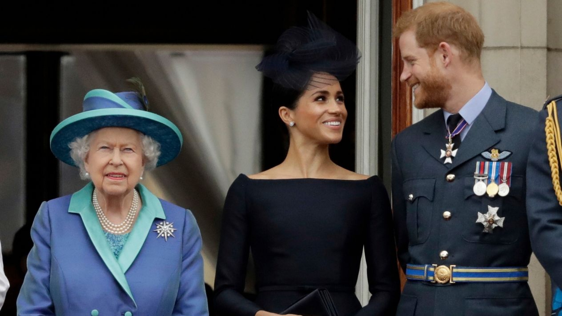 Isabel II toma medidas tras anuncio del príncipe Harry y Meghan Markle de apartarse de la realeza