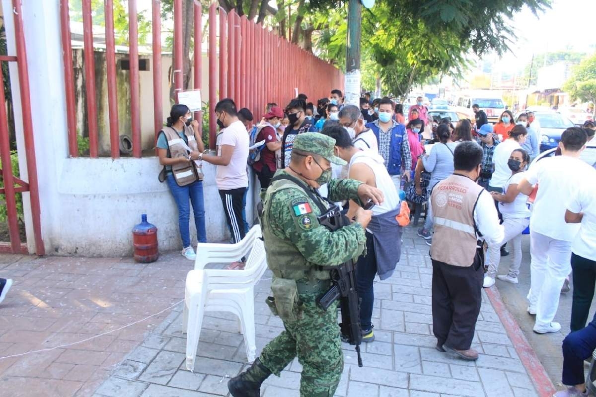Jóvenes ixtlecos completan esquema de vacunación anticovid
