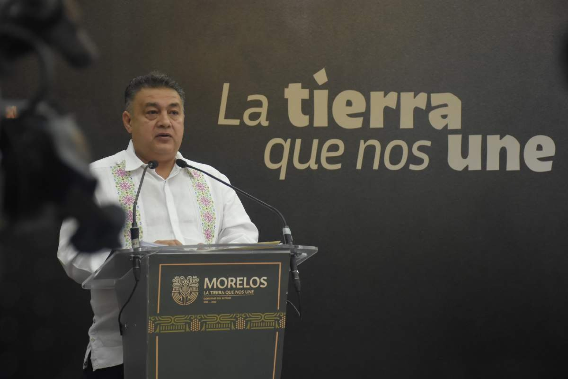 Arma usada en ataque a casas de funcionarias está implicada en otros delitos