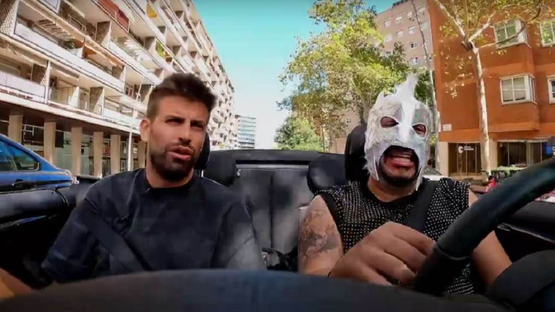 Gerard Piqué y su paseo por Barcelona con el 'escorpión dorado': ¿Mencionó a Shakira?