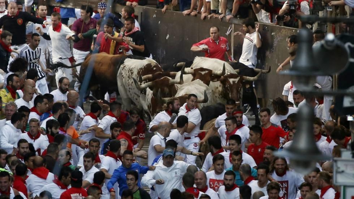 VIDEO: Primer encierro de San Fermín 2016, rápido y con saldo blanco