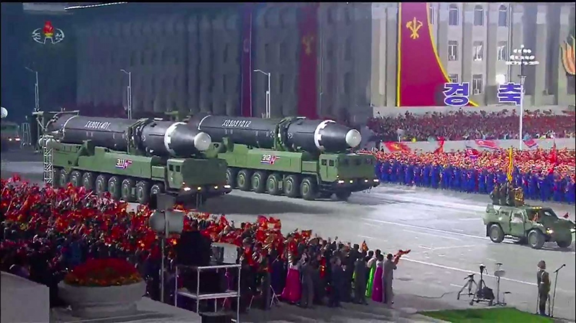 Corea del Norte exhibe nuevo misil intercontinental más grande y de mayor alcance