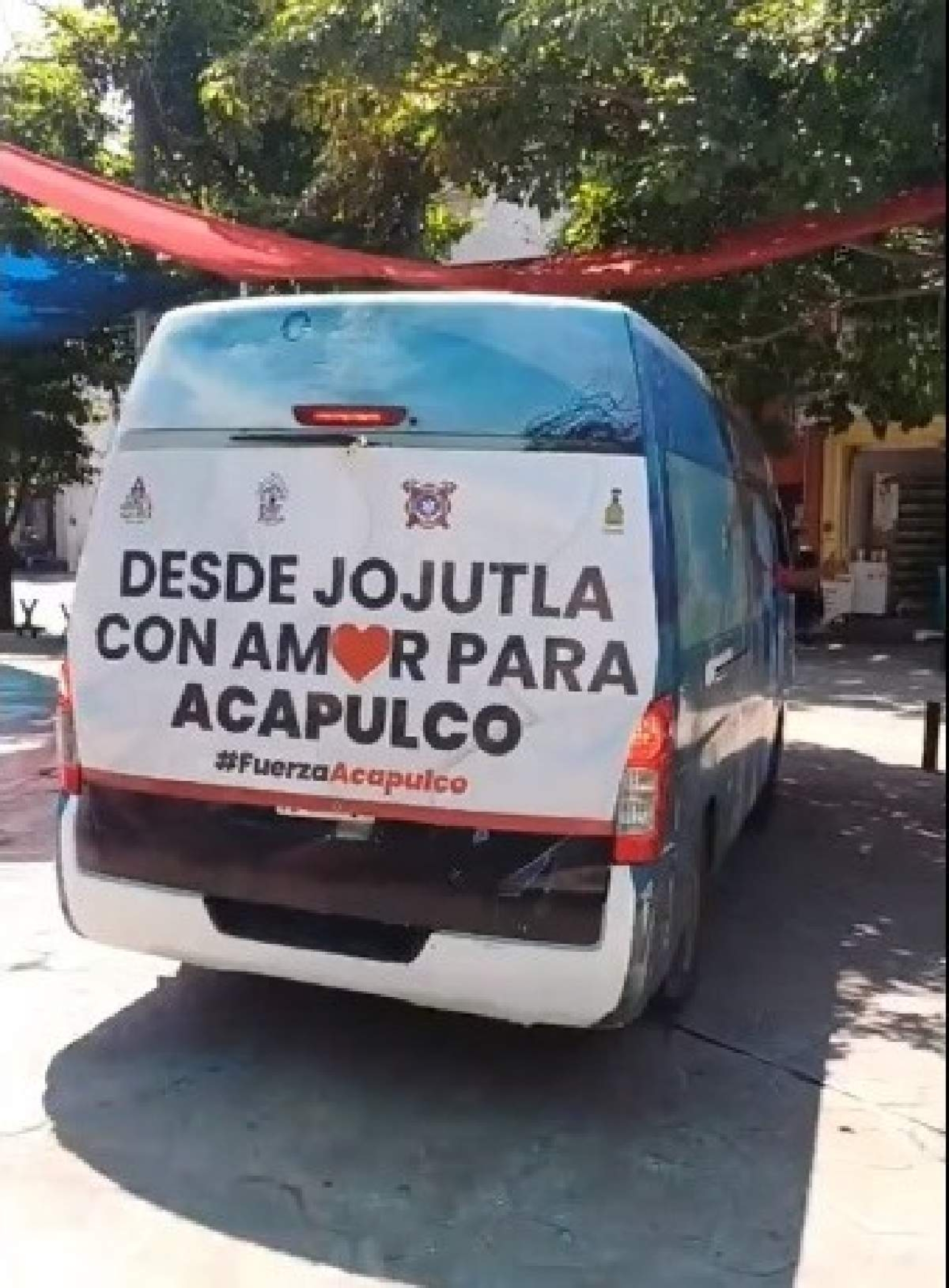 Envían víveres recolectados a damnificados de Acapulco