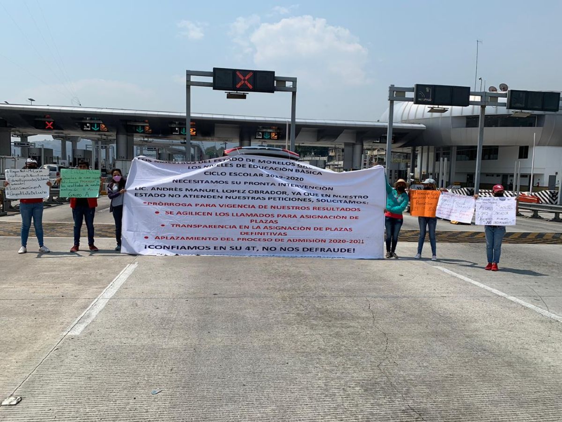 Profesores se manifestaron en la Ciudad de México