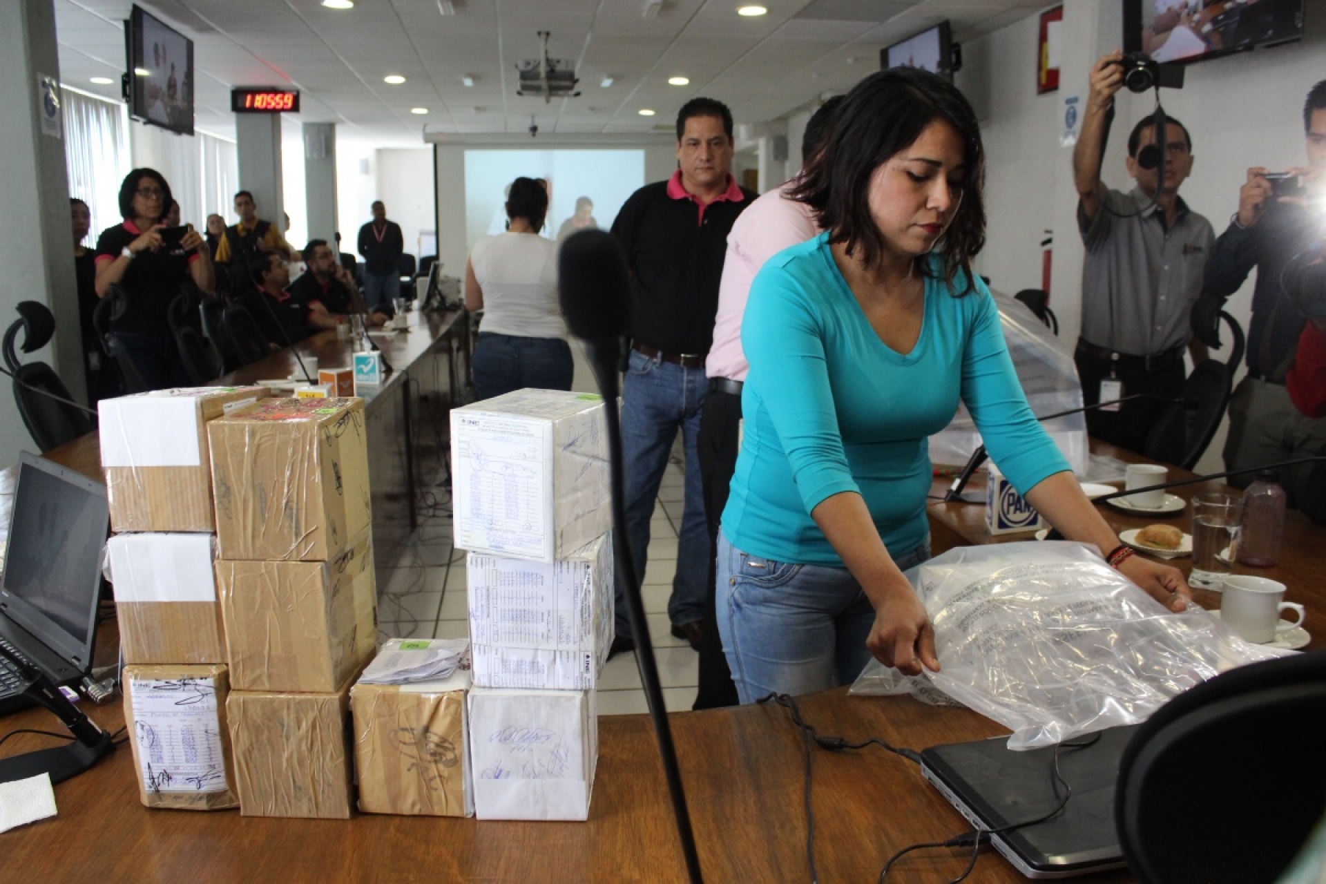 Dos mil ciudadanos no recogieron a tiempo su credencial de elector