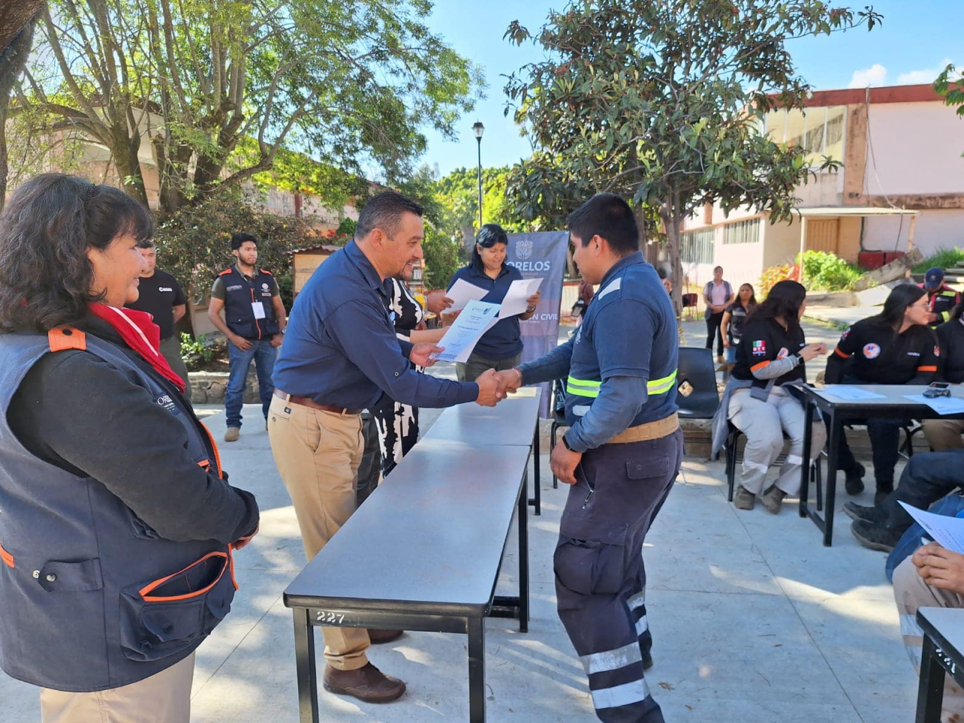 Protección Civil de Temixco participa en curso de combate forestal