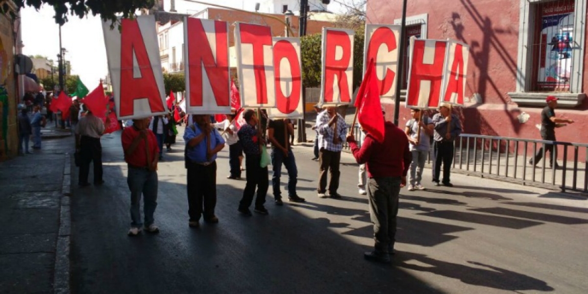 Marcha Antorcha Campesina; demanda servicios y obras