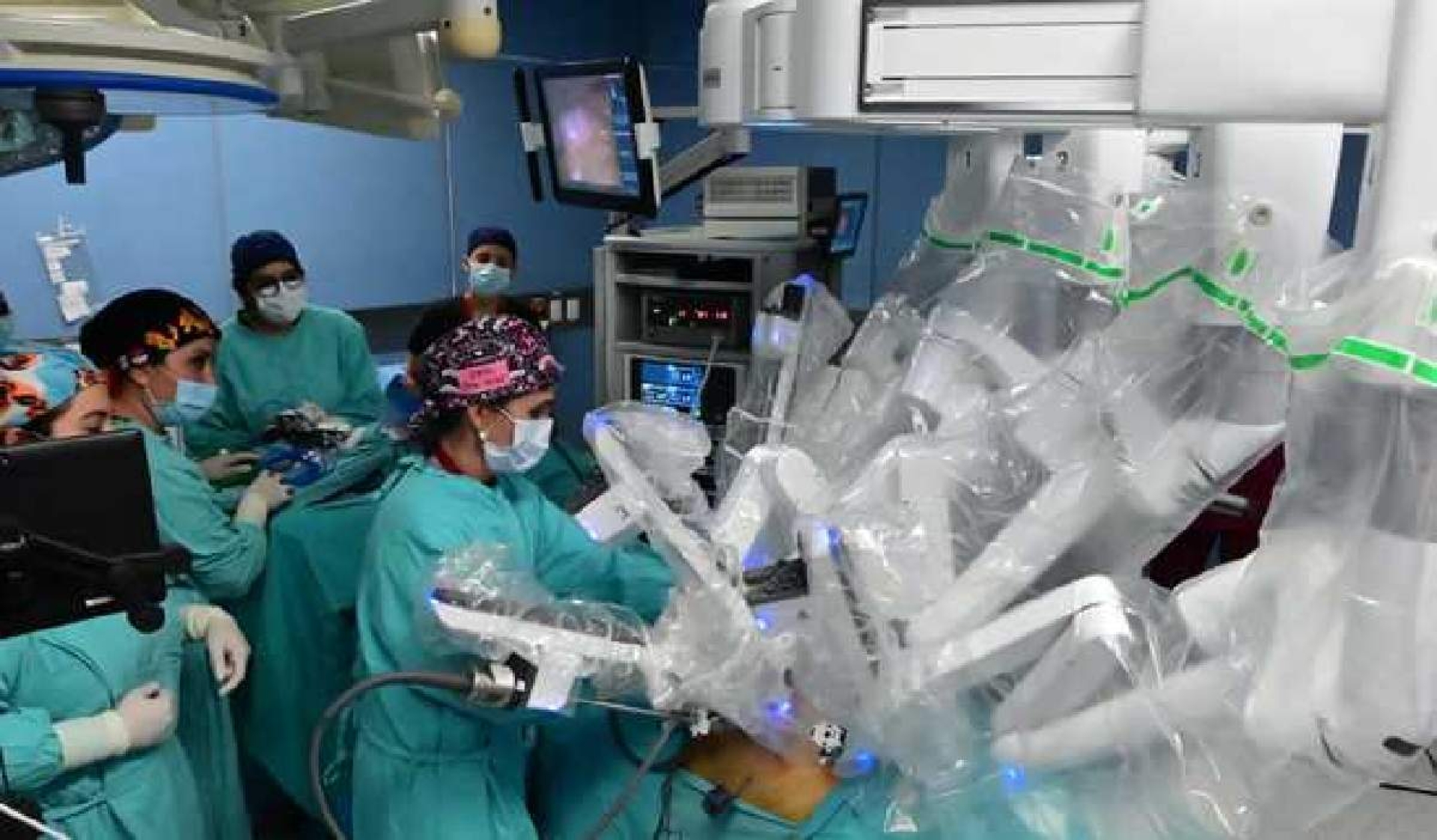 Pacientes con cáncer, con nueva opción en cirugía