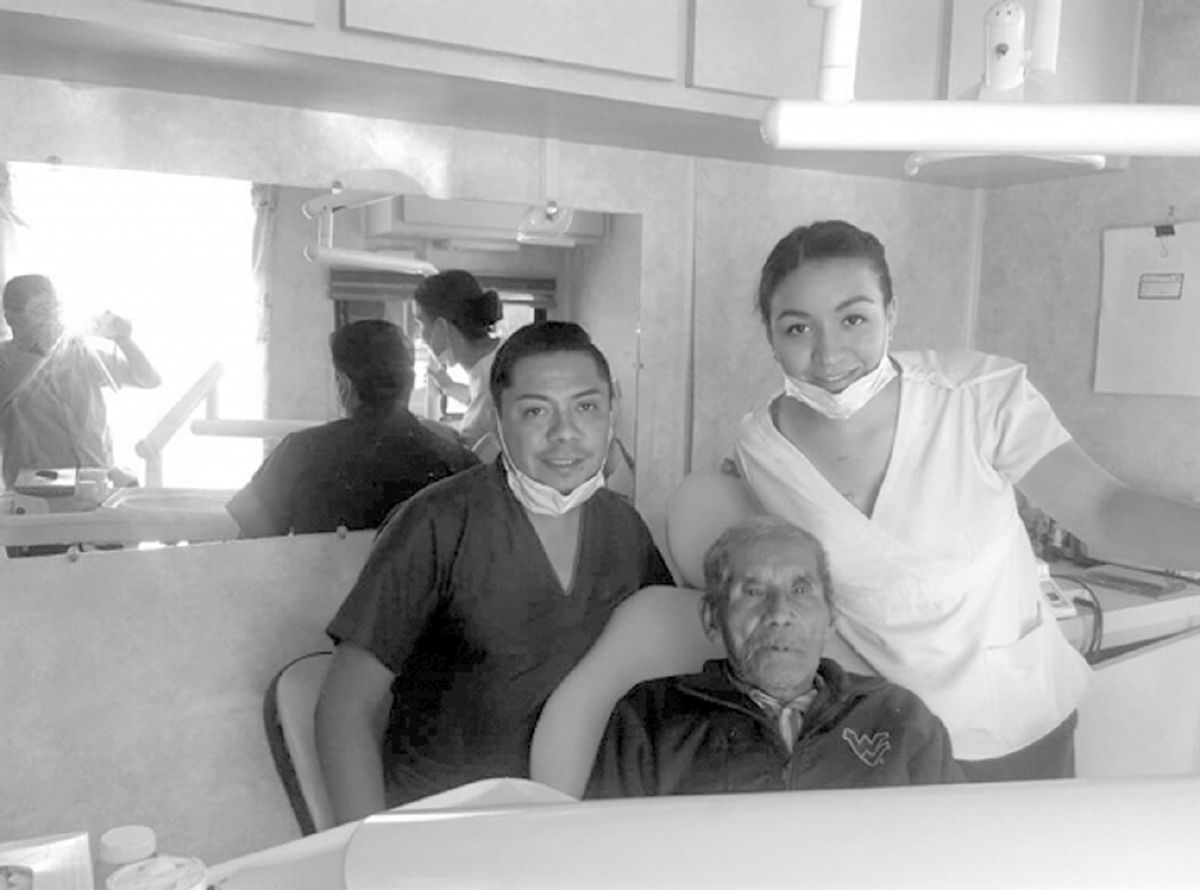 Llevan a cabo programa de prótesis dentales en Yautepec