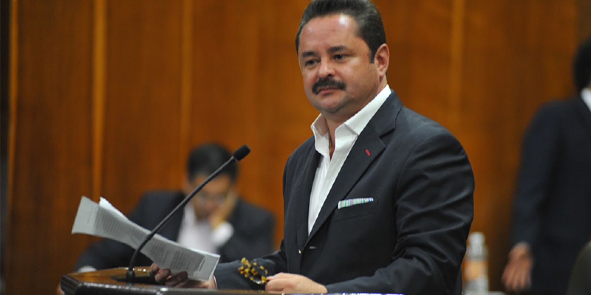 El fiscal anticorrupción dice que también persigue a “un exdiputado”