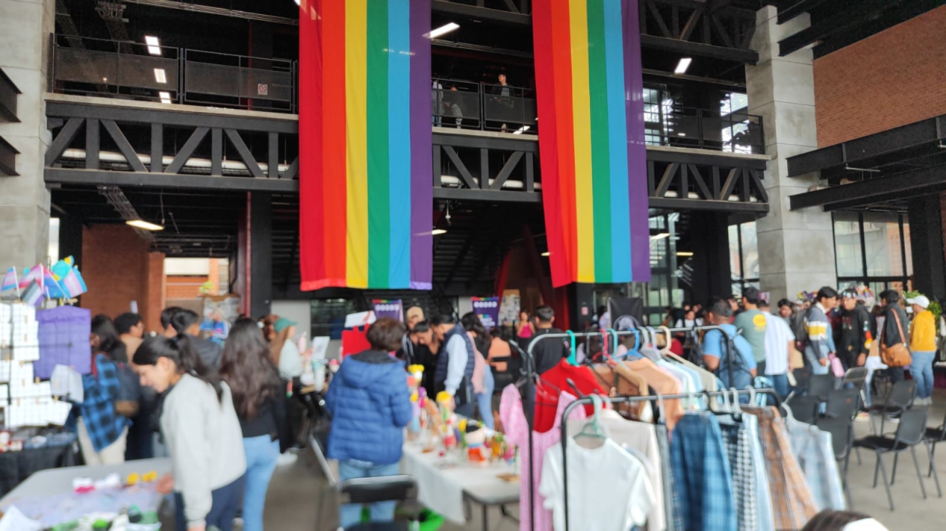 Llevan a cabo 'LGBTQ+ Market Morelos' en el campus Chamilpa de la UAEM