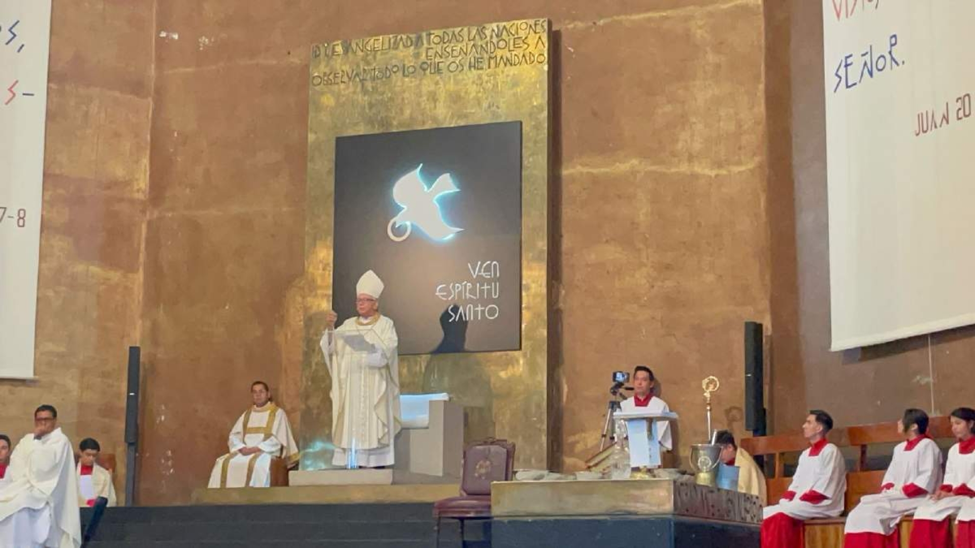 Papa Francisco dejó una huella profunda en la historia: Ramón Castro