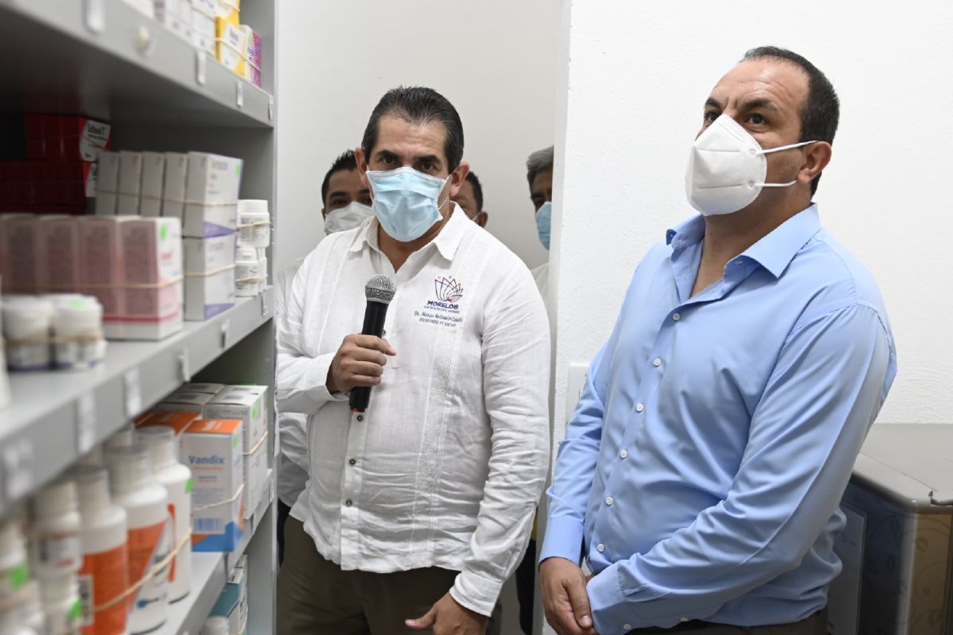 Entrega Cuauhtémoc Blanco nuevo Centro de Salud en Ajuchitlán