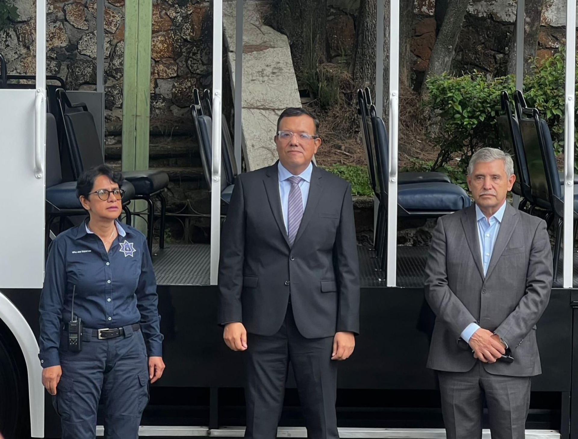 Agradece edil capitalino donación de reparación de unidad de Seprac para traslado de policías