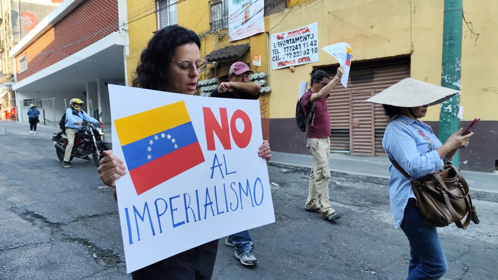Marcha MMB en Cuernavaca en protesta contra intervención de EEUU en Venezuela