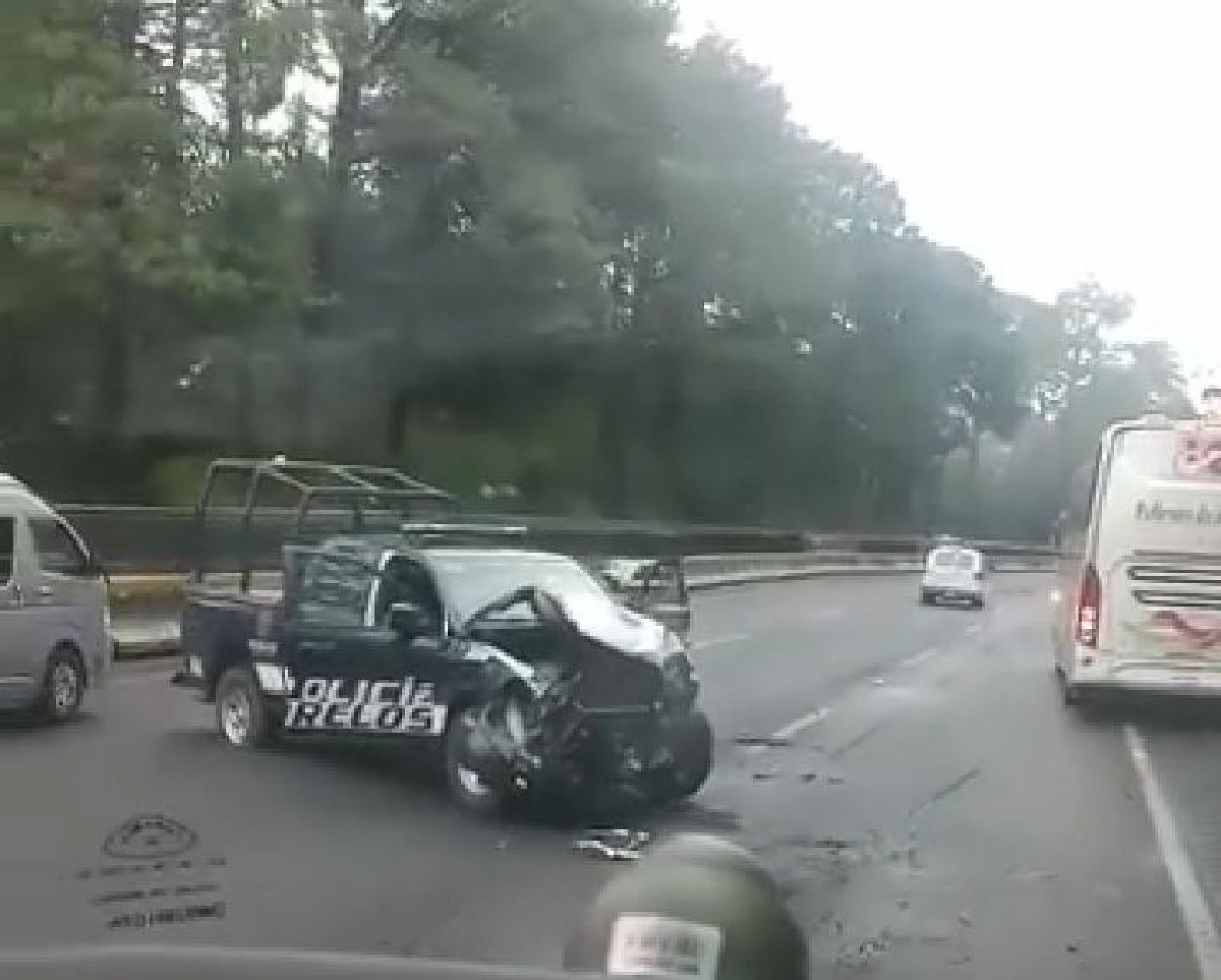 Un policía herido en el choque de una patrulla