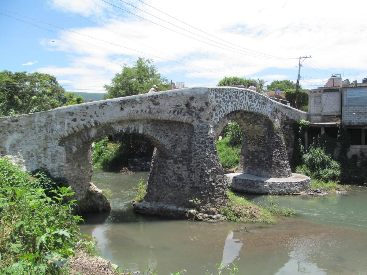 Puente de Tlaquiltenango cumple 405 años de fundación