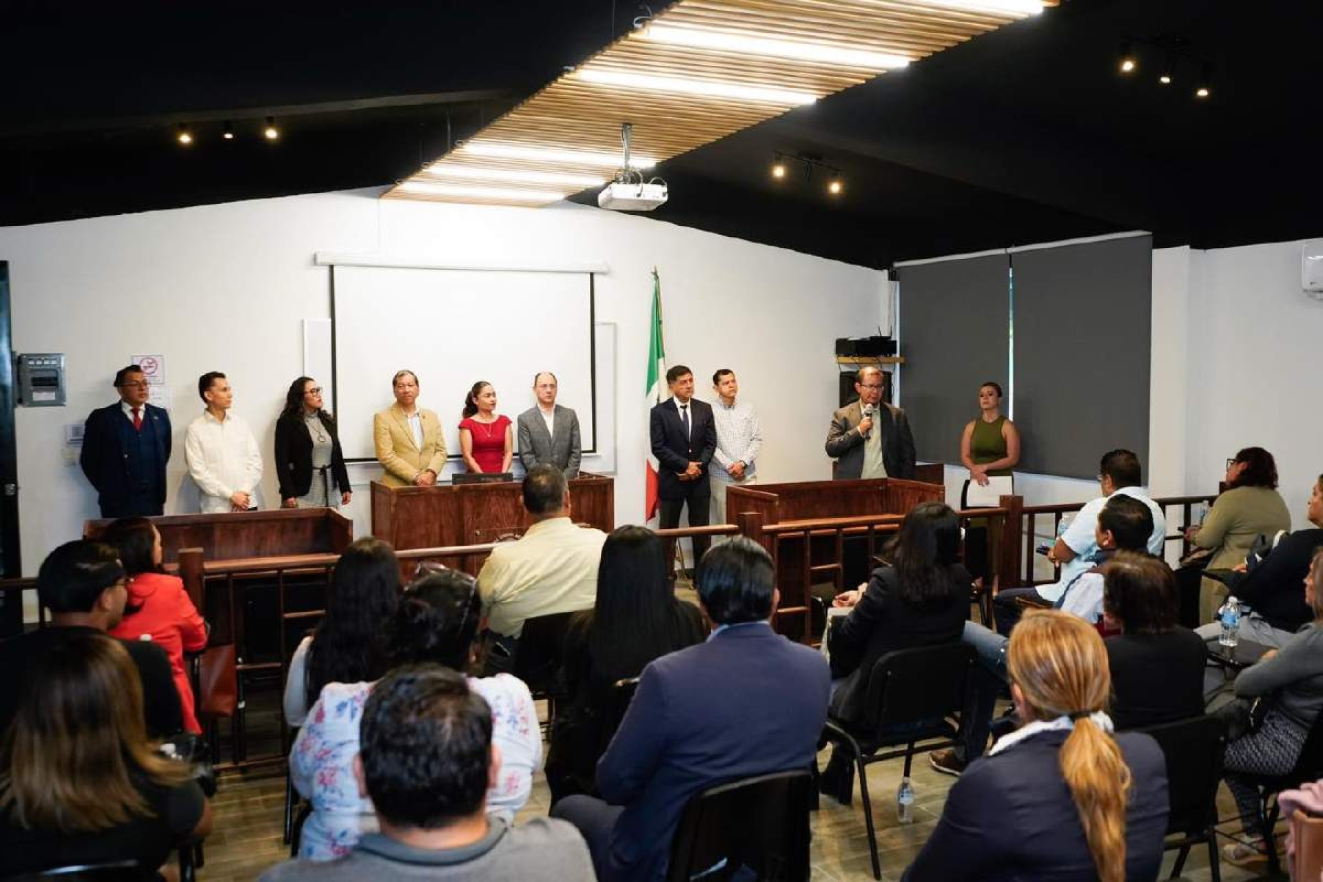 Inauguran curso y sala de juicios orales en ICATMOR