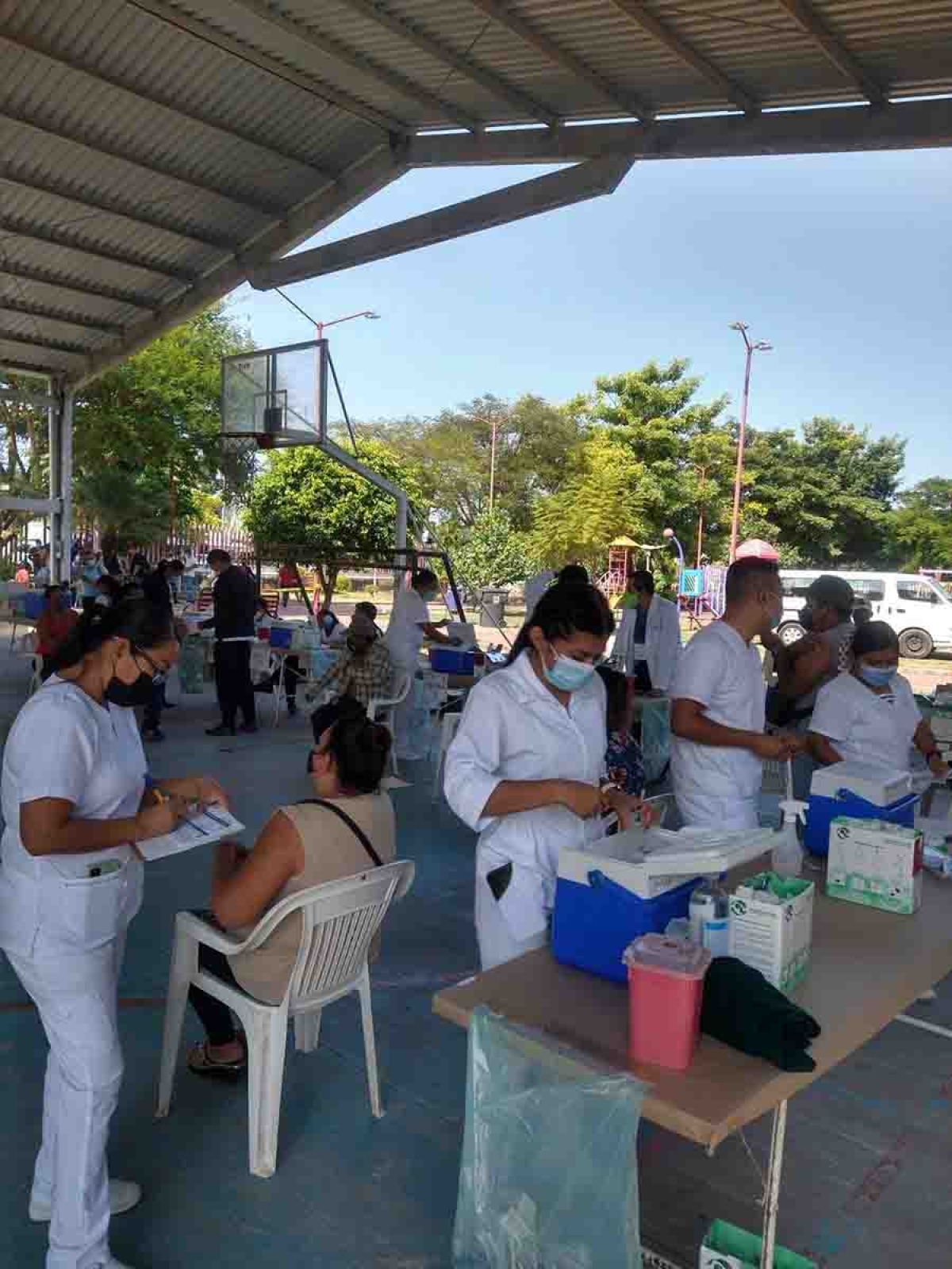 Con baja demanda, concluye vacunación para rezagados en Puente de Ixtla