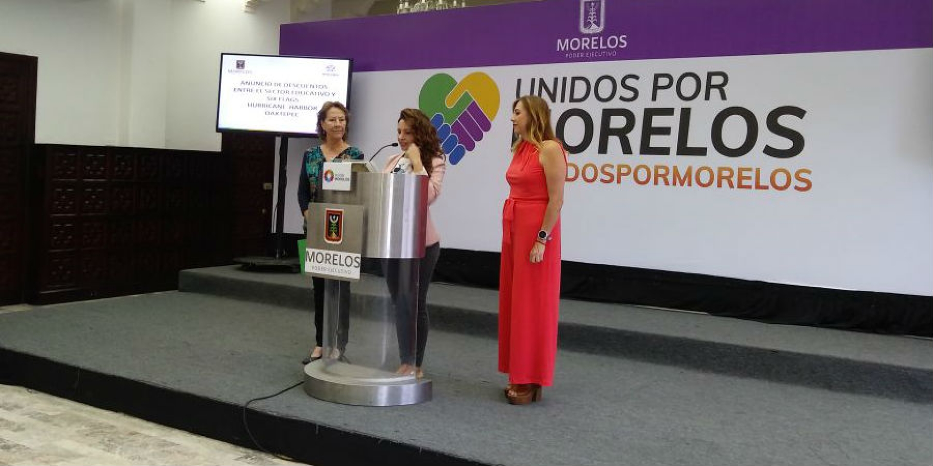 Anuncian descuentos para beneficiarios de beca salario en el balneario Six Flags