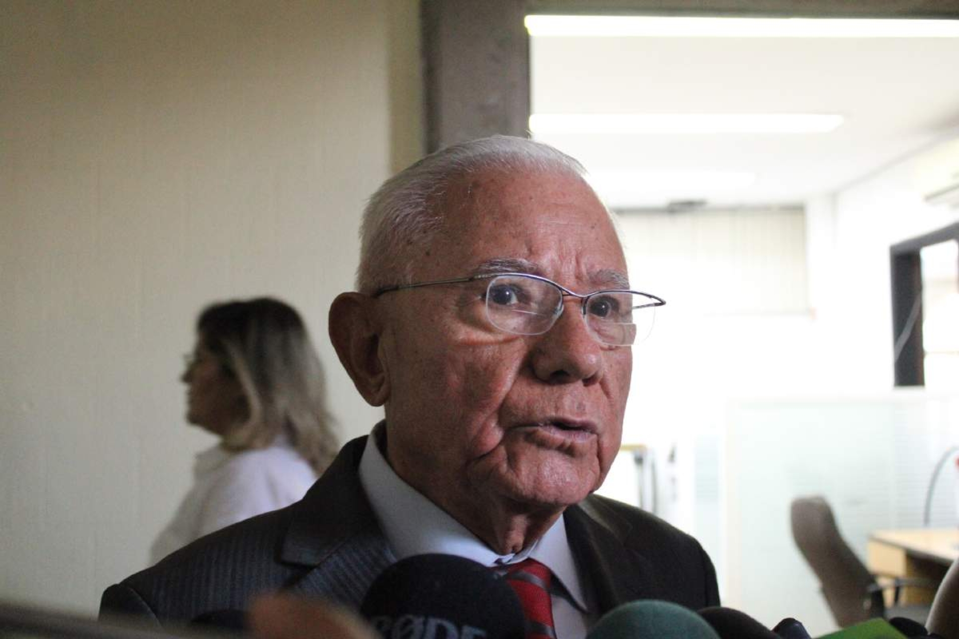 Participaron cien mil personas en las elecciones de ayudantes