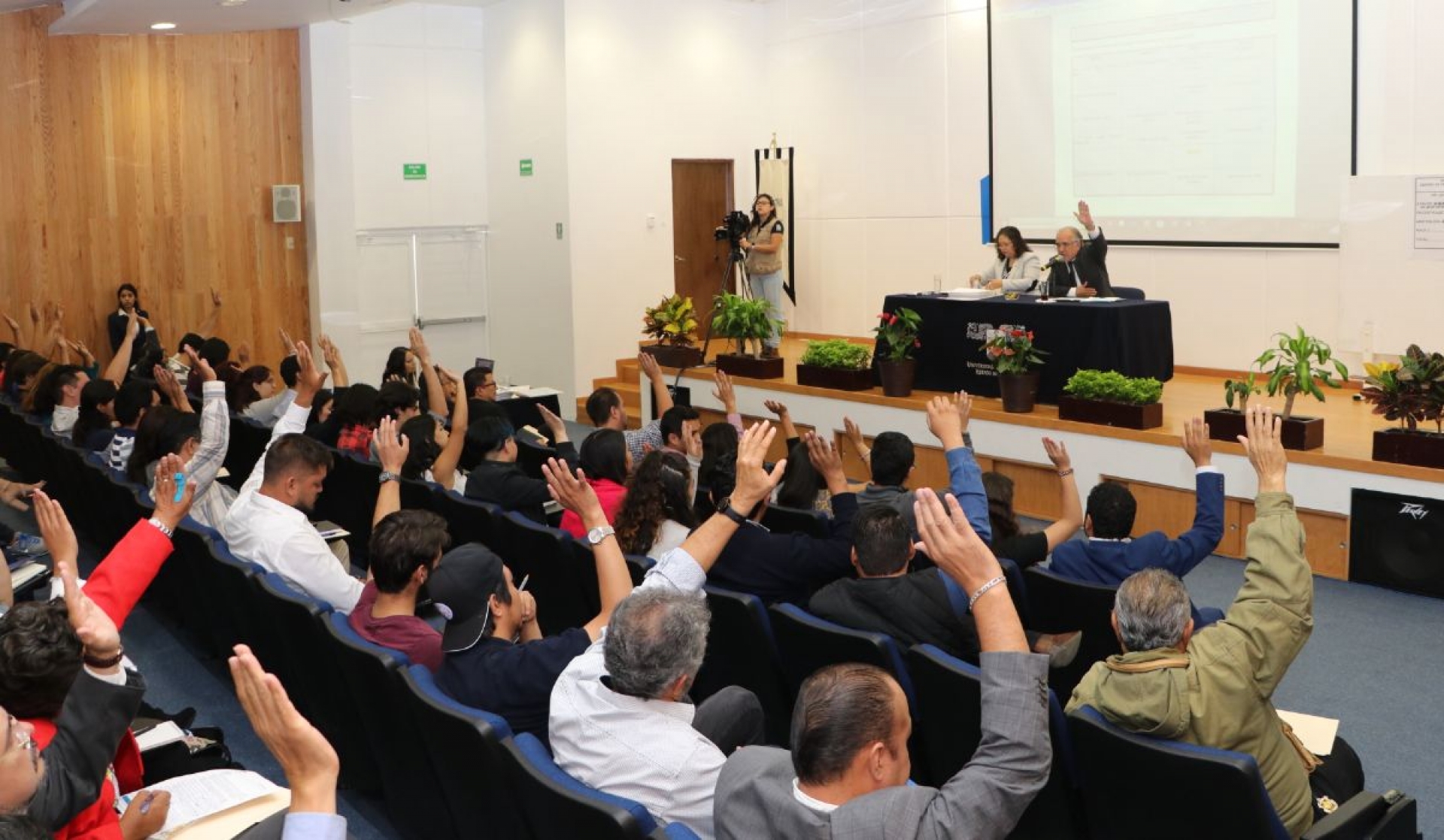 Persiste déficit de 680 millones en la UAEM