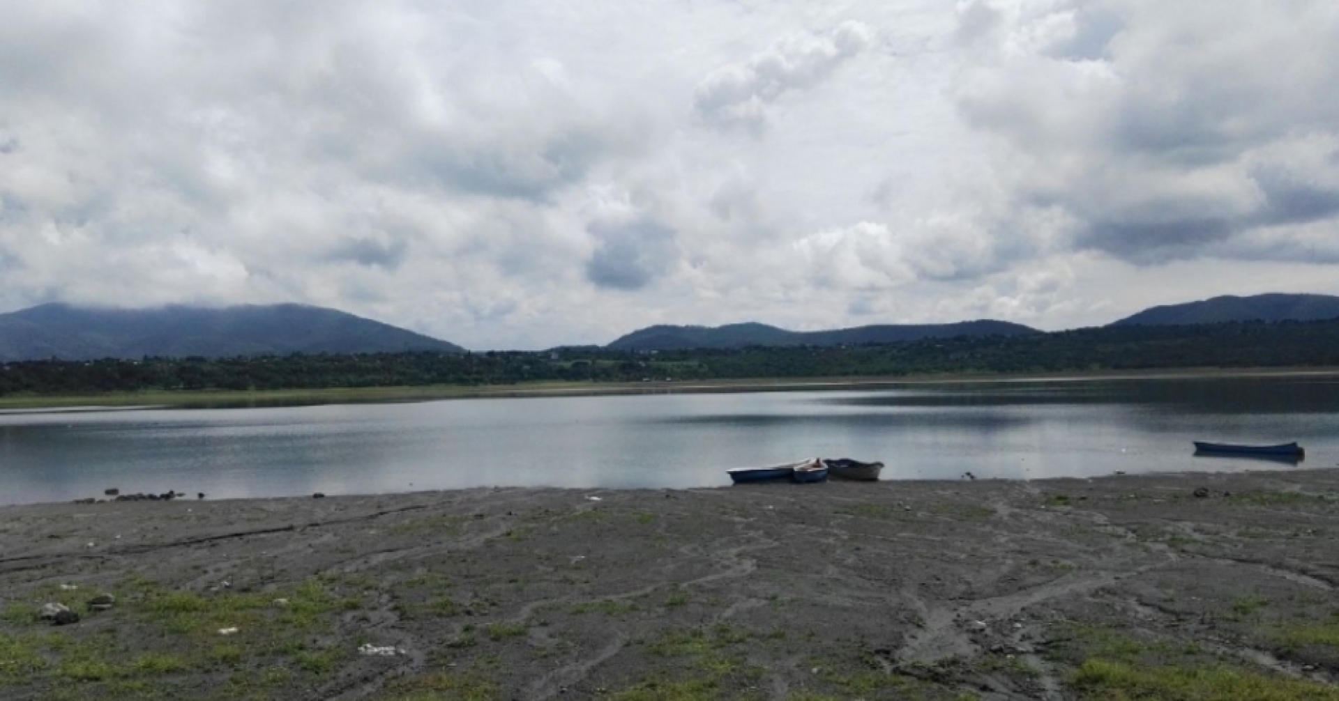 La laguna de El Rodeo mantiene su nivel a pesar del estiaje: encargados del sistema de riego
