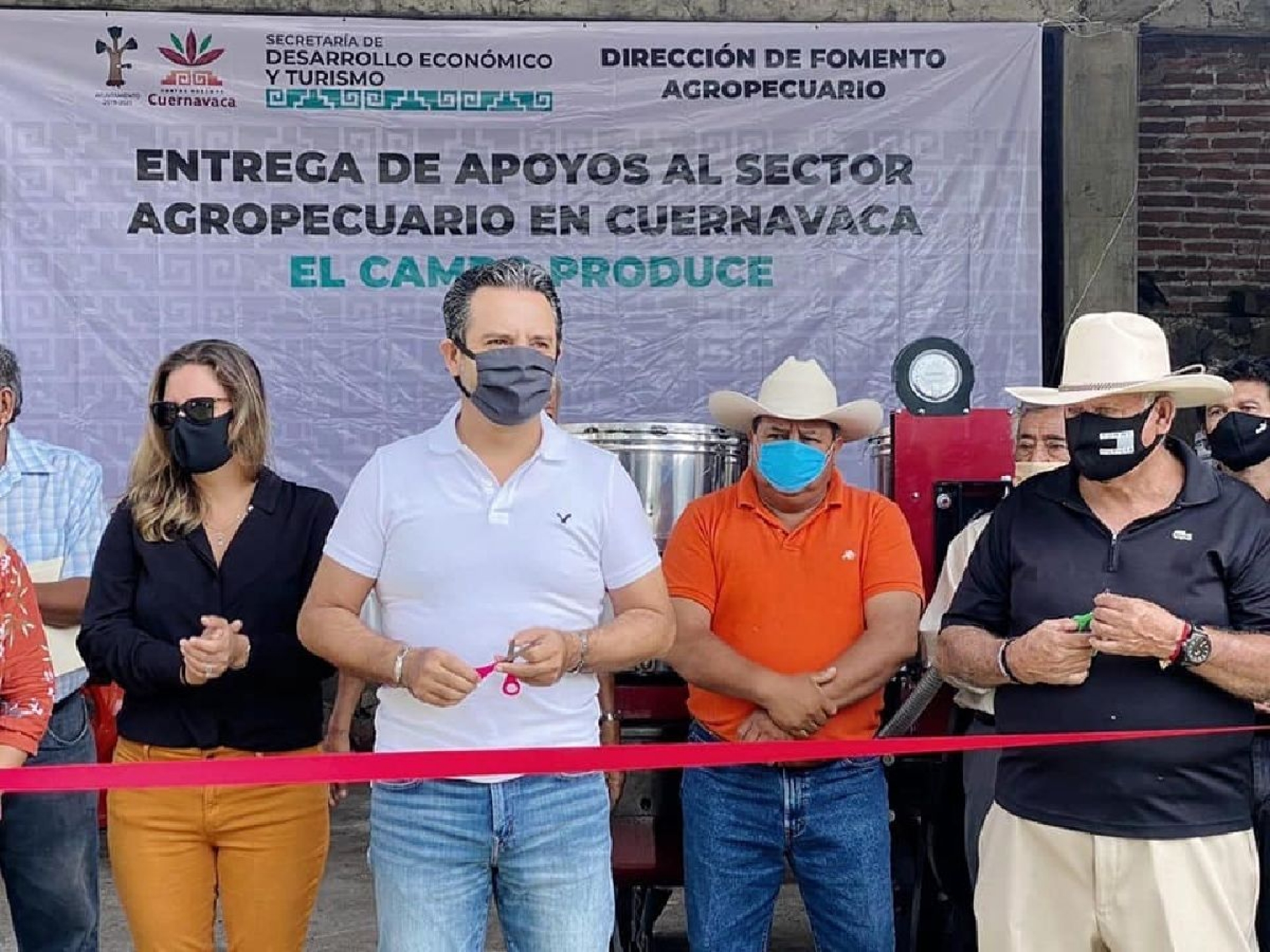Hombres y mujeres del agro, base de la economía de Cuernavaca: Villalobos
