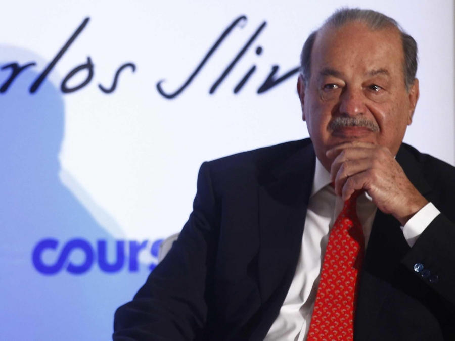 Slim cae al cuarto puesto en lista de multimillonarios de Forbes
