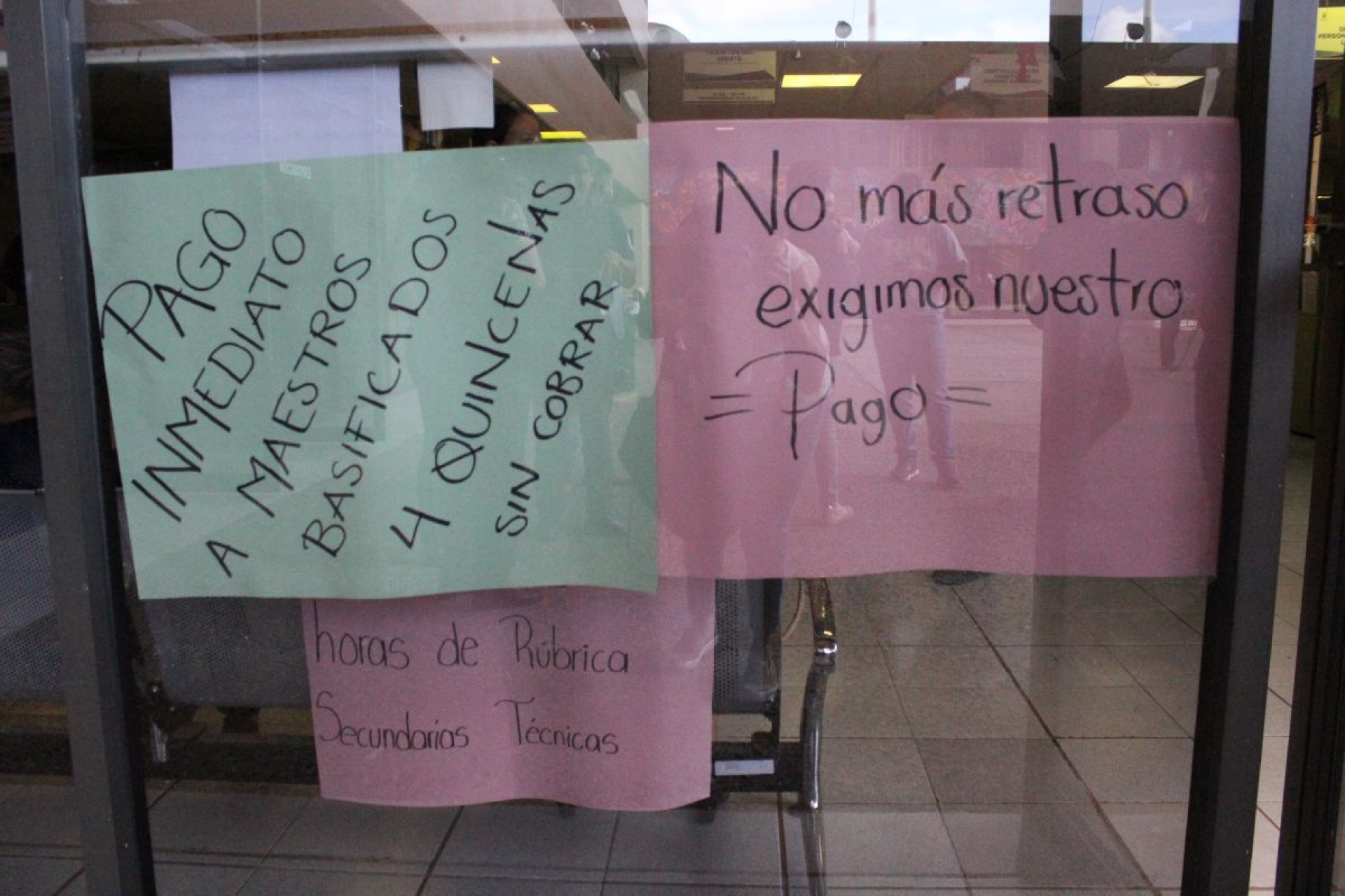 Revisarán casos de profesores a los que se les adeudan pagos