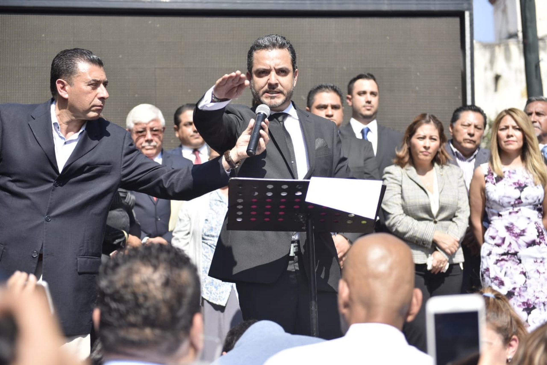 Rinde protesta Antonio Villalobos como alcalde de Cuernavaca
