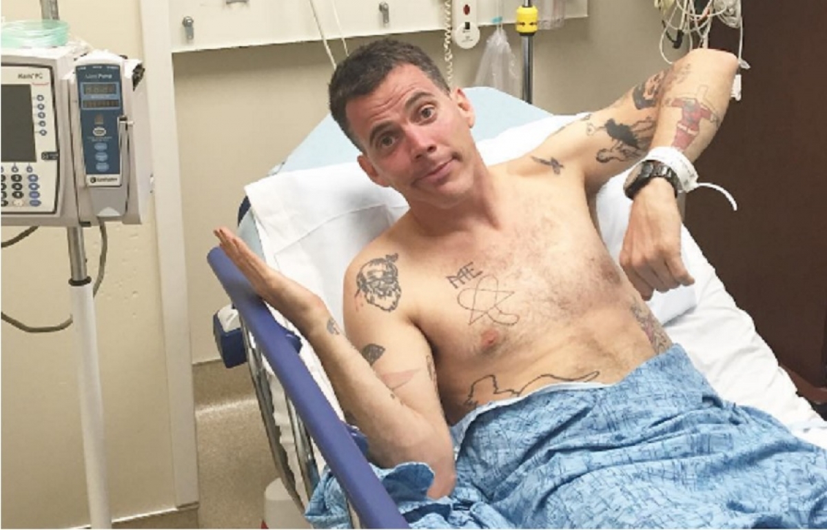 Steve-O vuelve a hacerse daño: se rompió las 2 piernas