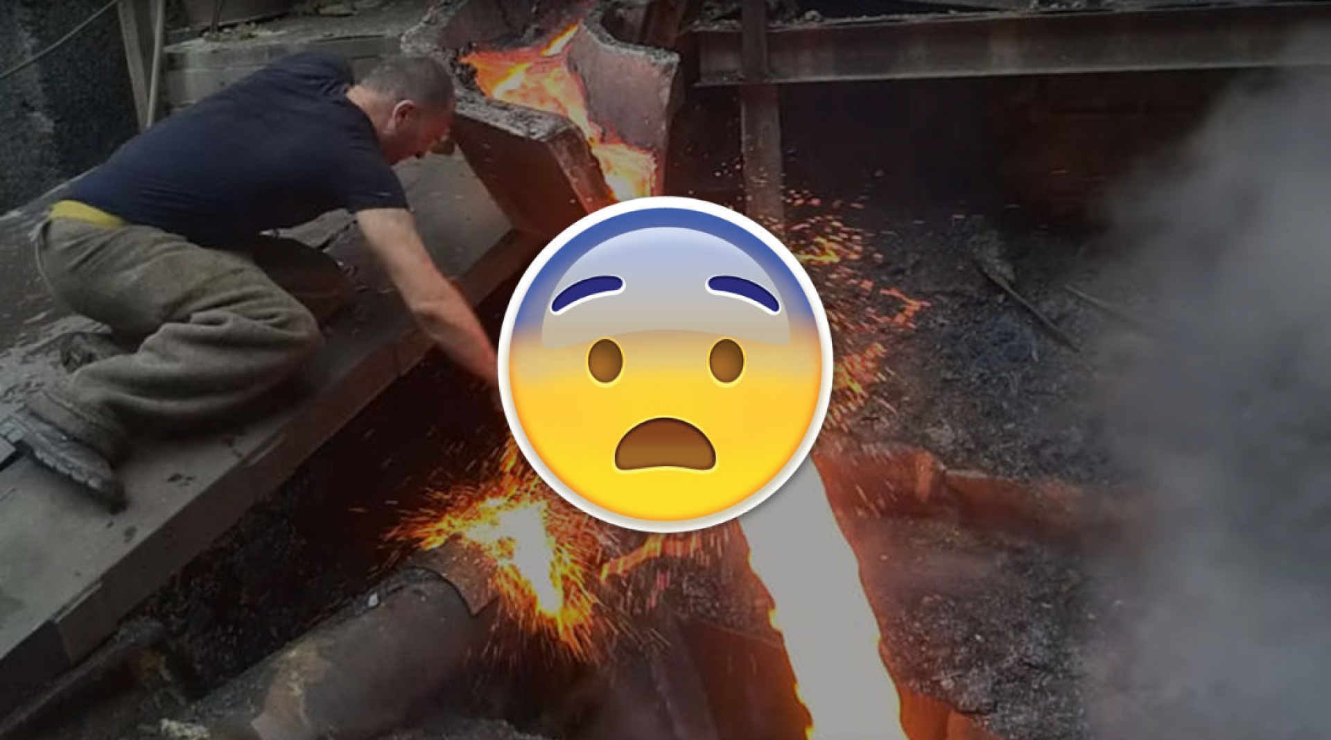 ¿Iron Man?: Obrero mete la mano en metal fundido