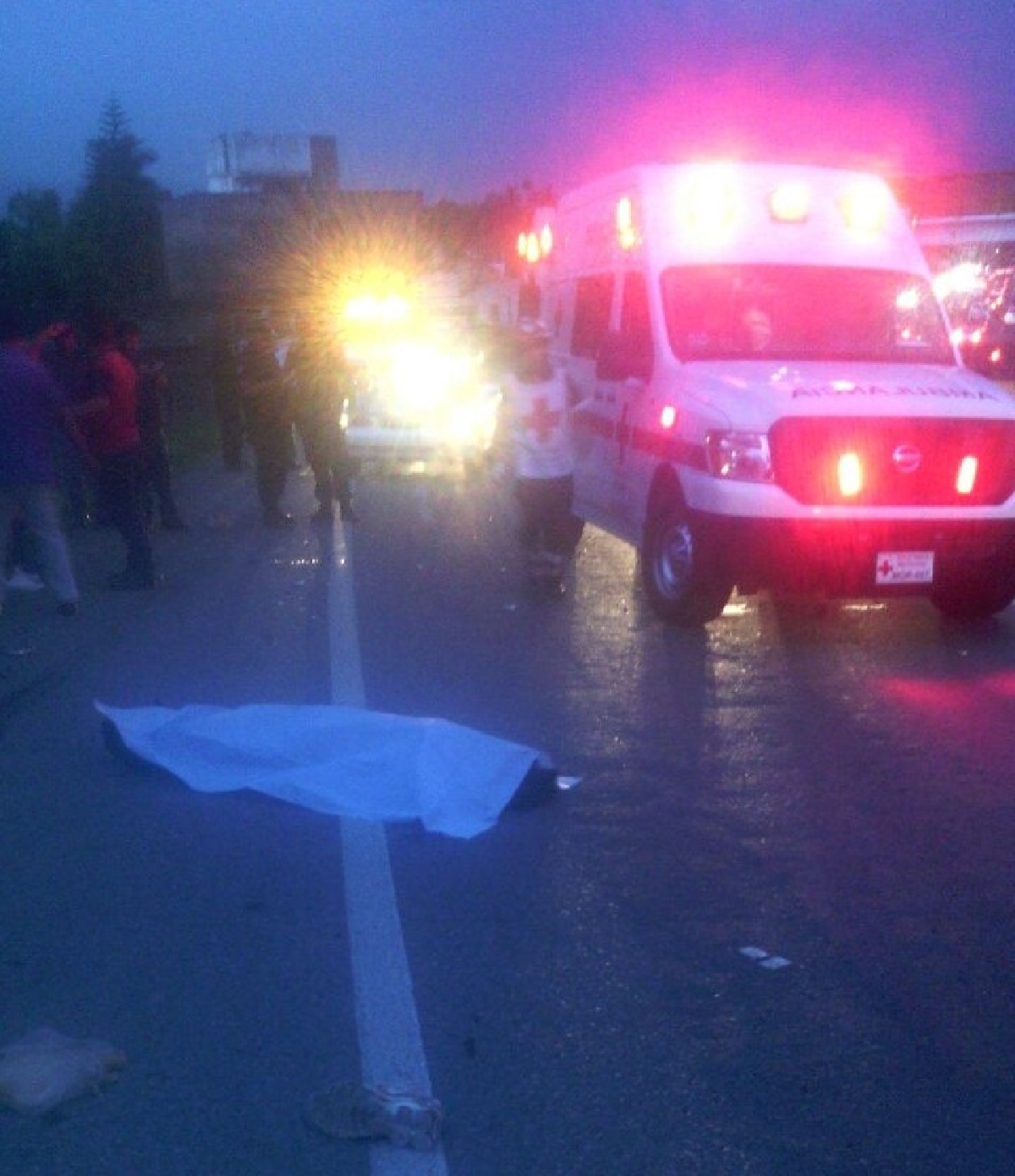 Un hombre murió y otro resultó herido al ser arrollados