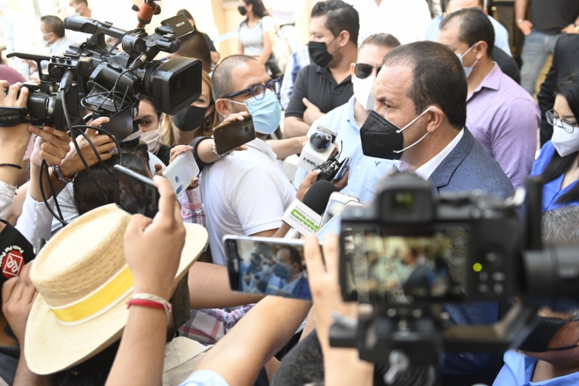Buscará Ejecutivo justicia a denuncias contra exfuncionarios
