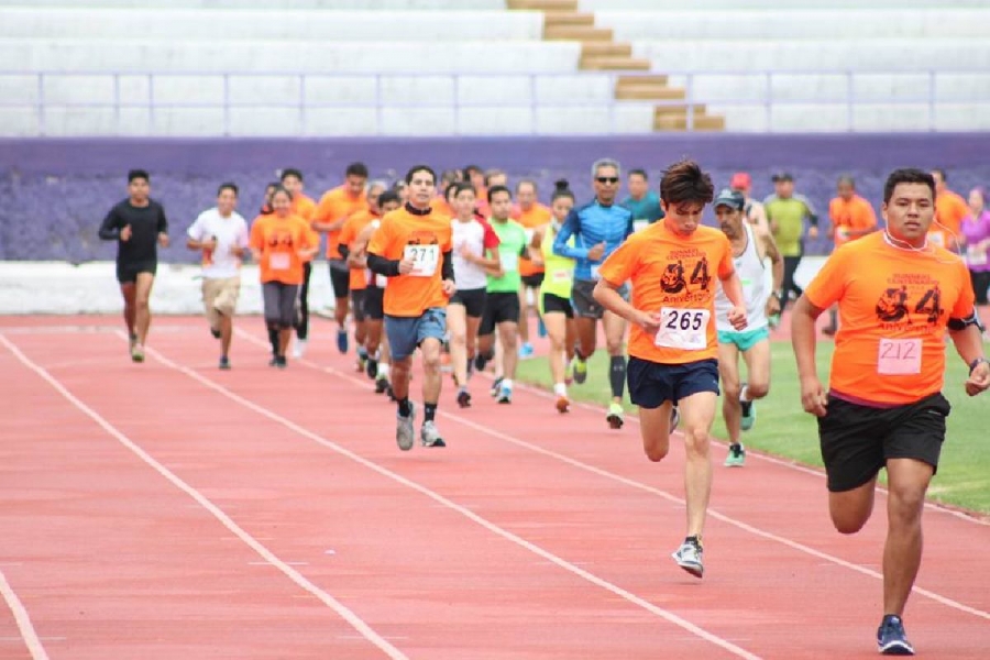 Mariana Ortega gana la carrera Runners Centenario