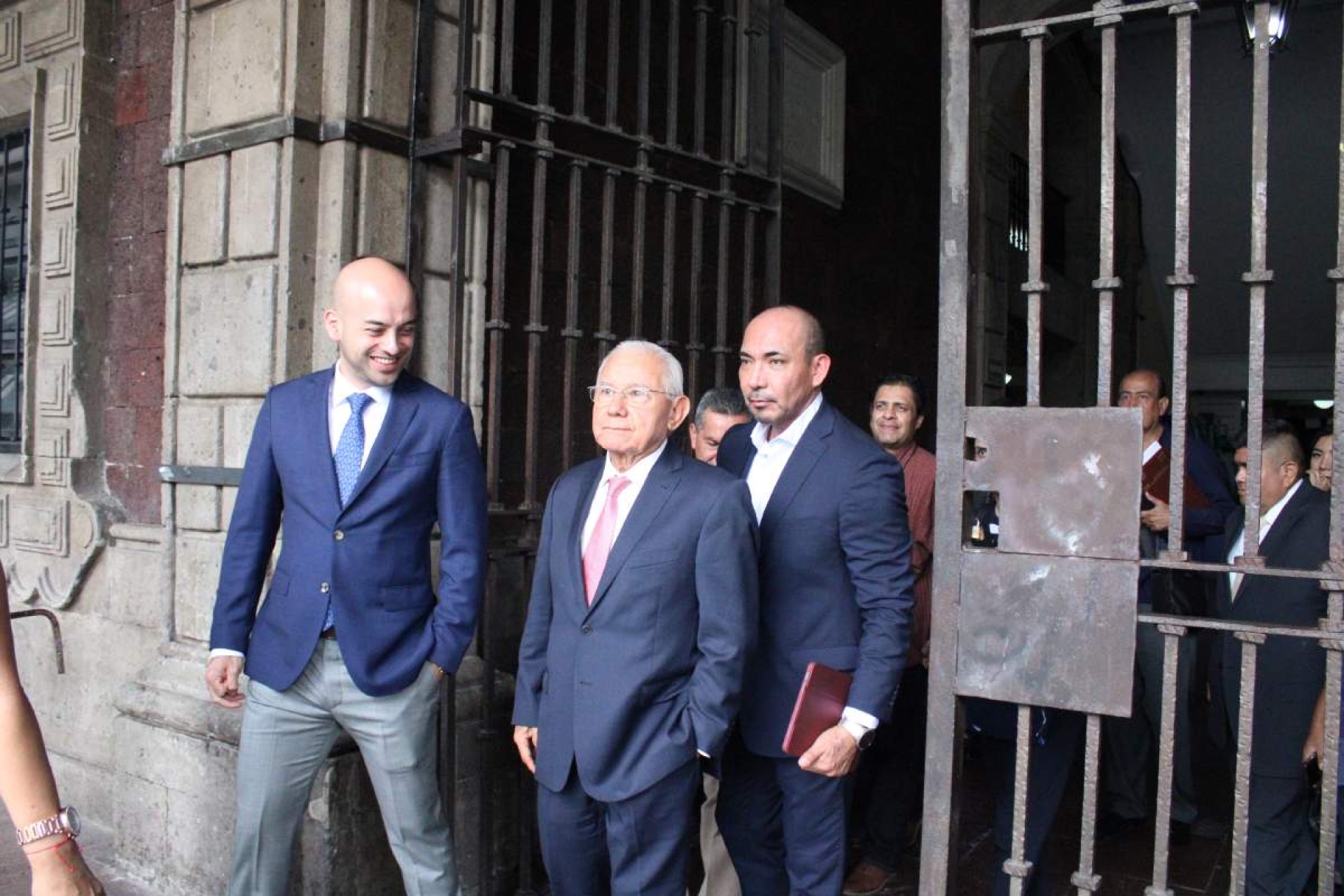 Analizarán continuidad de denuncias contra Graco Ramírez