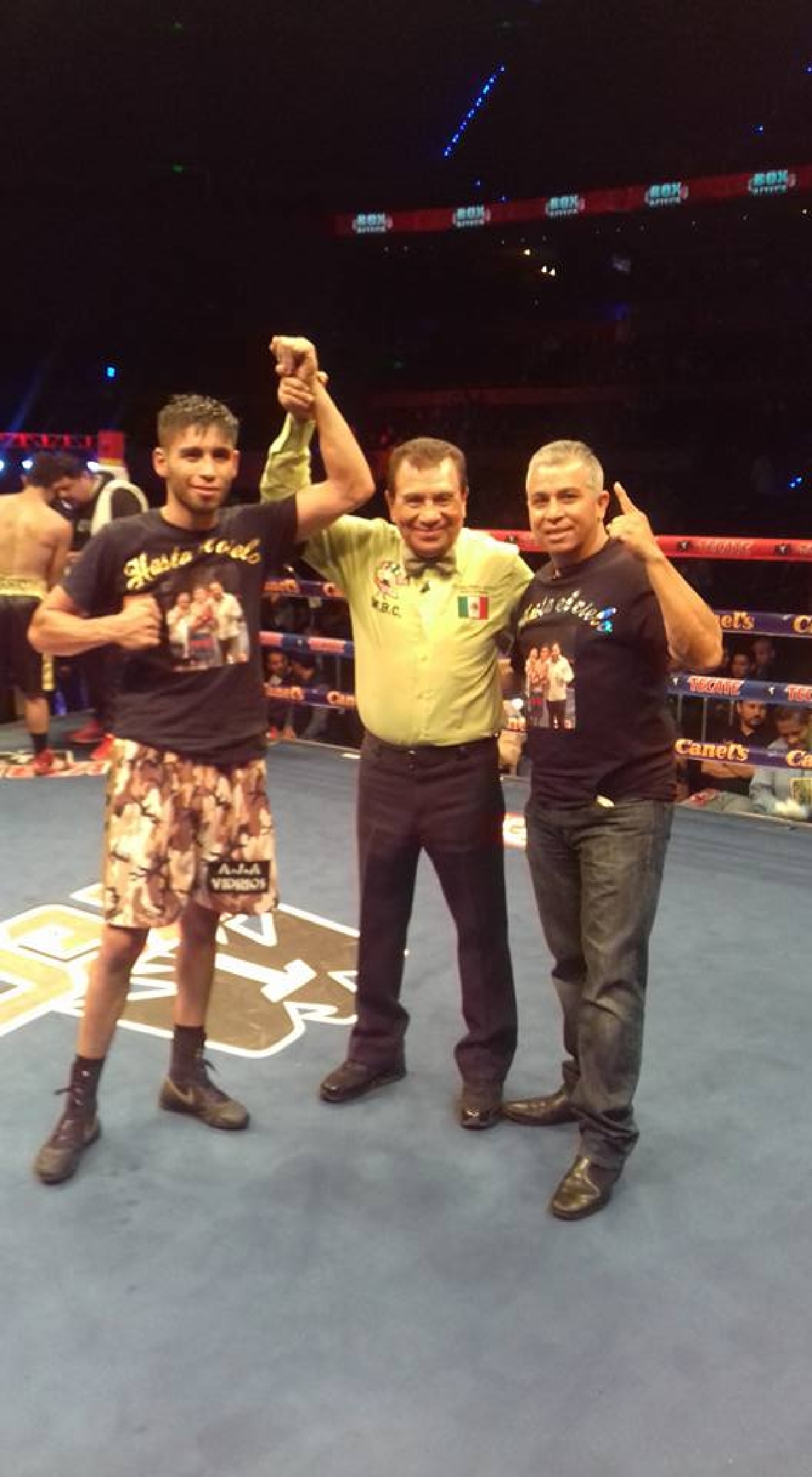 Brian González sigue invicto